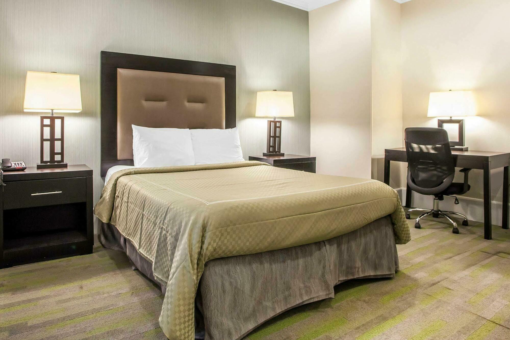 Quality Inn Center City Filadelfia Esterno foto