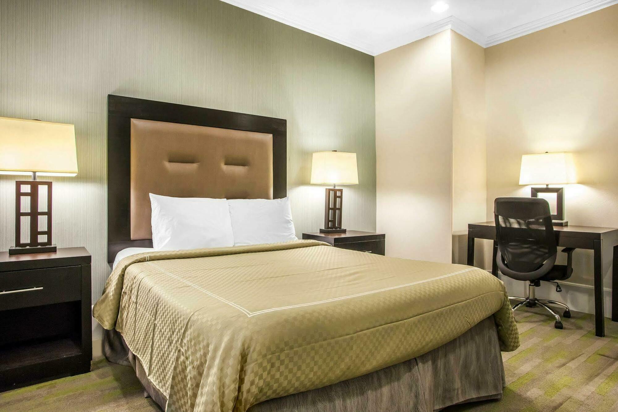 Quality Inn Center City Filadelfia Esterno foto