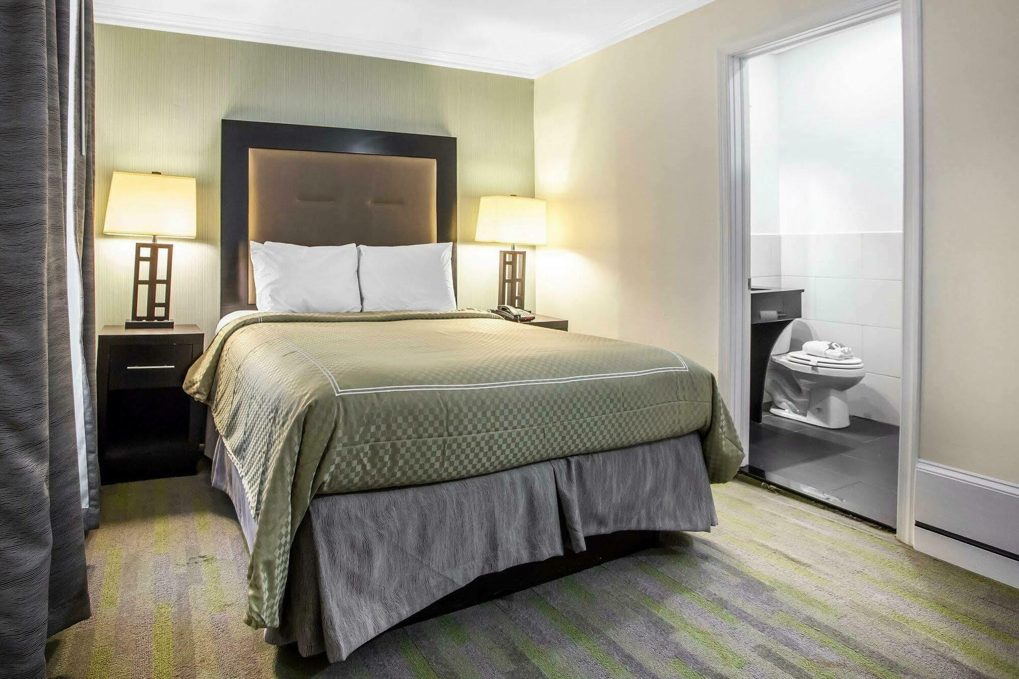 Quality Inn Center City Filadelfia Esterno foto